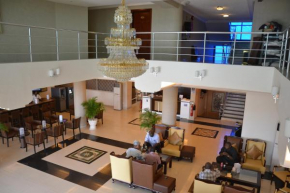 Гостиница Best Western Plus Nobila Airport Hotel  Котону